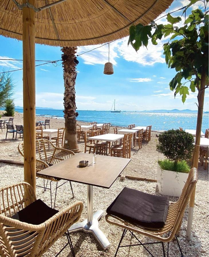 Athens Seaside Glyfada Suites Ngoại thất bức ảnh